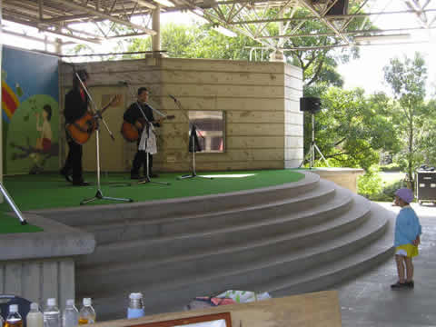 ライブ会場にて